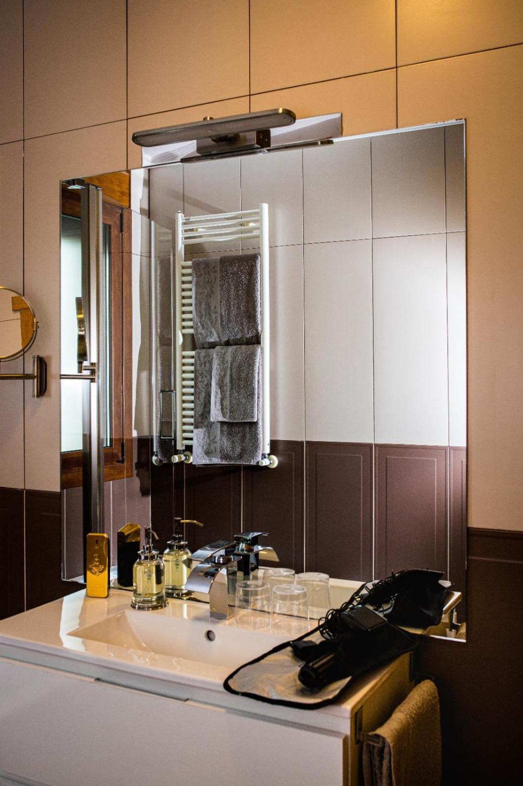Hotel Casa Iparra Txiki Berri Irun Esterno foto